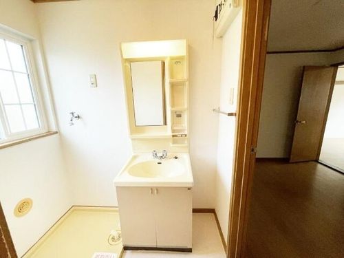 クレストール新城 Cの内装