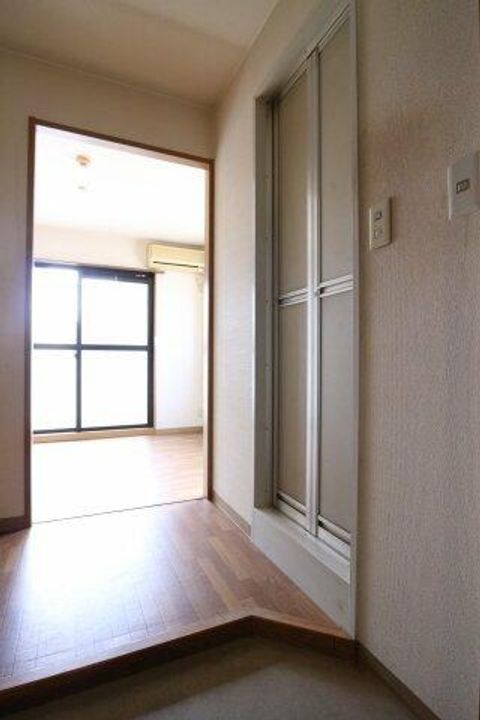レジアスの玄関