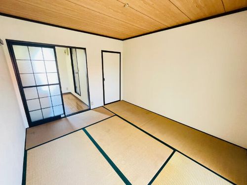 シャルムあおぎりA棟の居間
