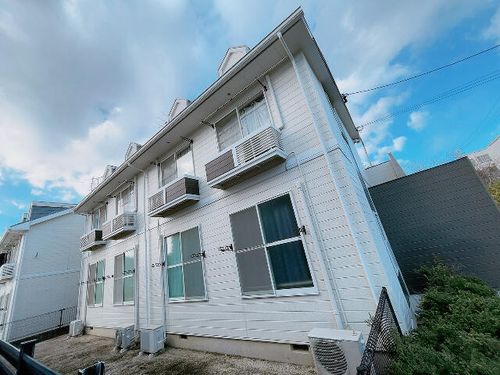 ハイツ極楽Ⅲの外観