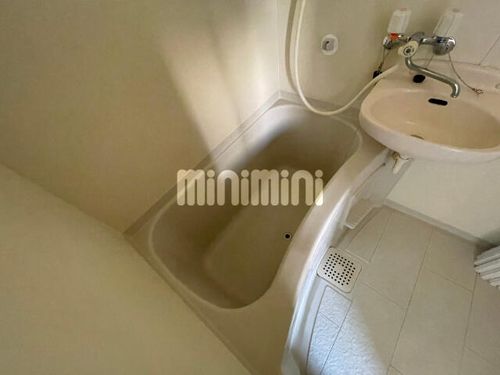 ヴィラローツェの風呂