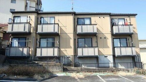 クレアコート東山 B棟の外観