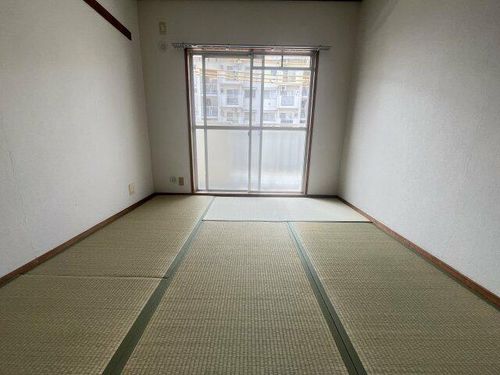 槇塚台C住宅5棟の内装