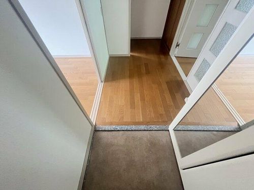 槇塚台C住宅5棟の玄関