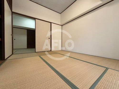 市岡グランドビルの内装