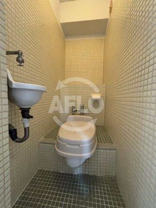 市岡グランドビルの内装