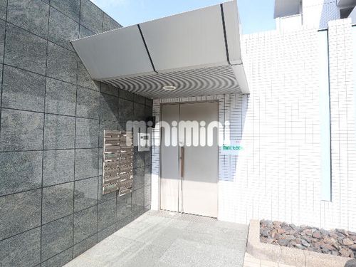 Blanc Carreau203の玄関