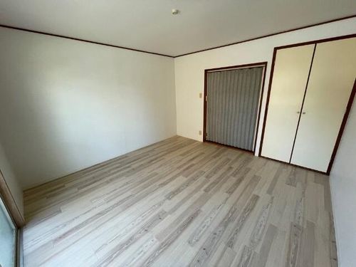 ハイム舞 B棟の居間