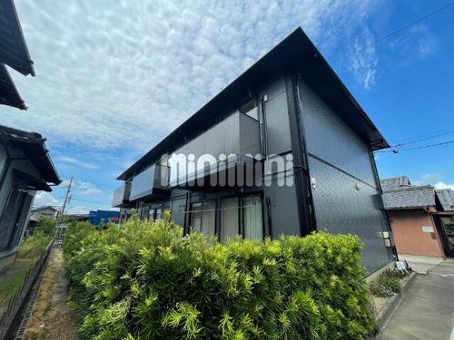 ビーライン岡田の外観