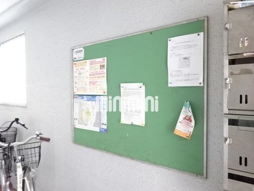 安藤ビルの玄関