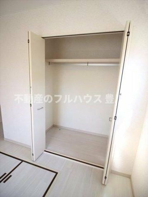 愛知県豊川市緑町(タウンハウス)の賃貸物件の内装