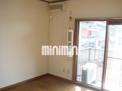 シャトーMTの居間