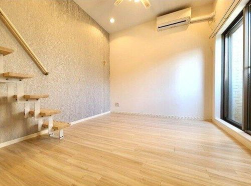 グリーンリーフ名城清水の居間