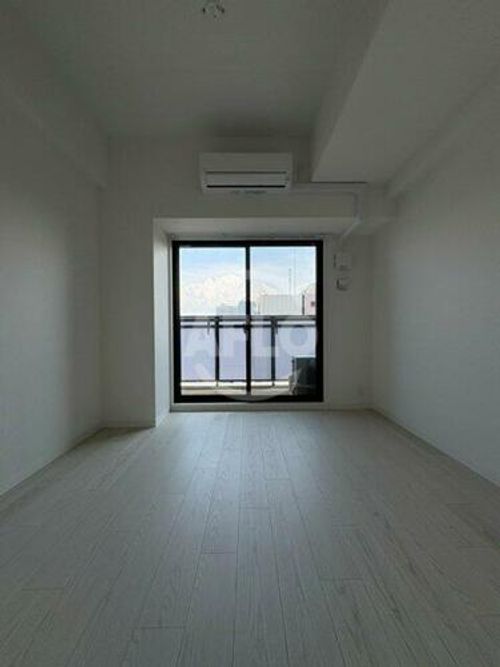 S-RESIDENCE堺altklasの居間