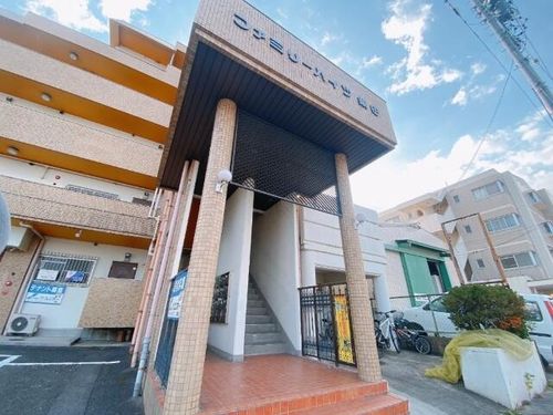 ファミリーハイツ柴田の玄関