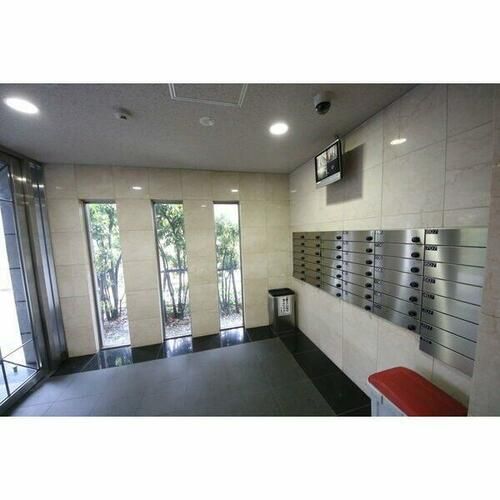 S-FORT上社の玄関