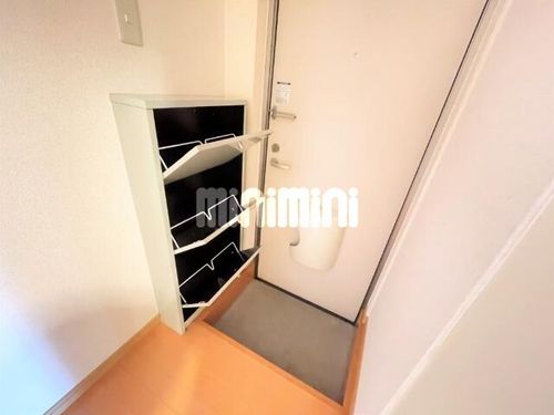 エムケート桜山の玄関