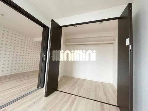 高木ビルの内装