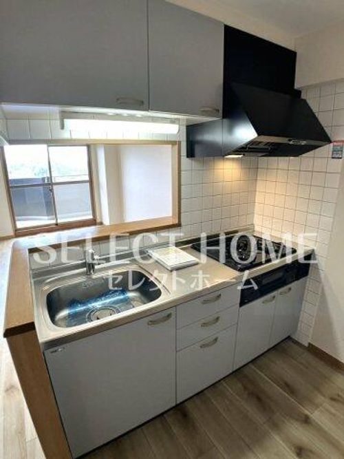 天神山マンションⅡ号館301のキッチン