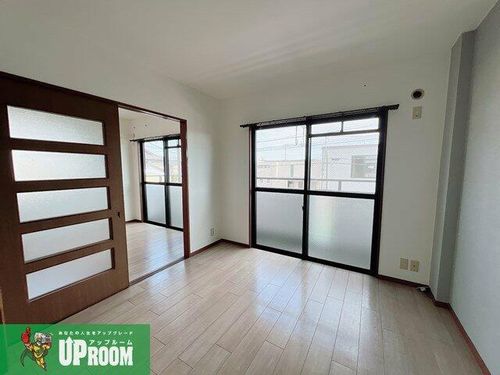 浅野ハイツの居間