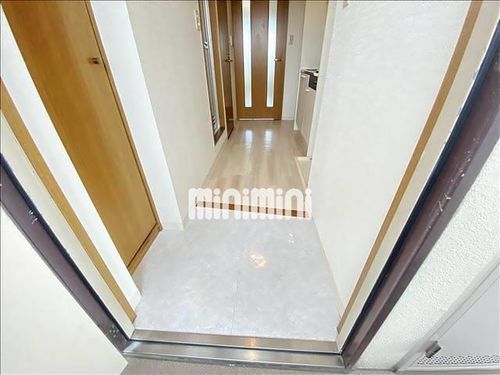 ウエスト ヴィレッジの玄関