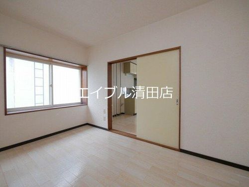 ロンバートⅠ106の内装