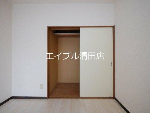 ロンバートⅠ106の内装