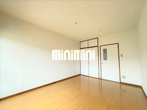 グリーンハイツ原の居間