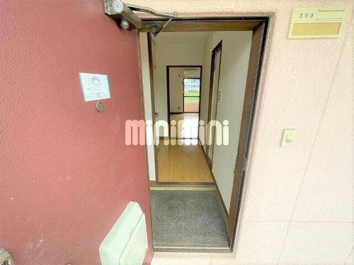 グリーンハイツ原の玄関