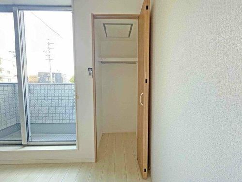 Irisの内装