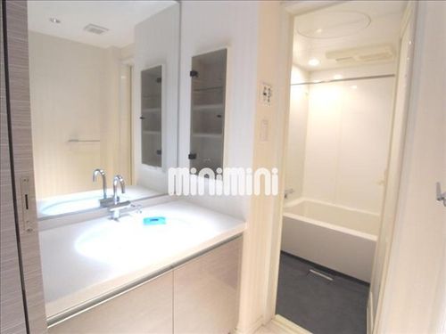 セノアタワー泉の内装