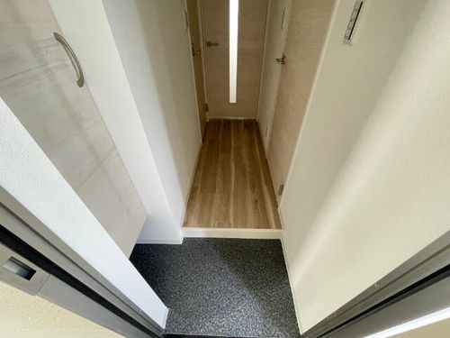 ジーメゾン清須エルシア302の玄関