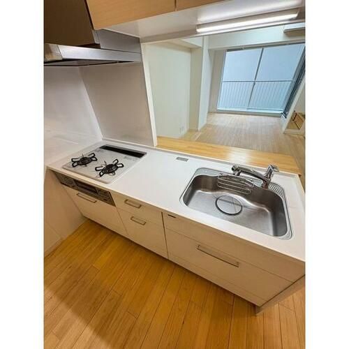 ホワイティ薬院303のキッチン