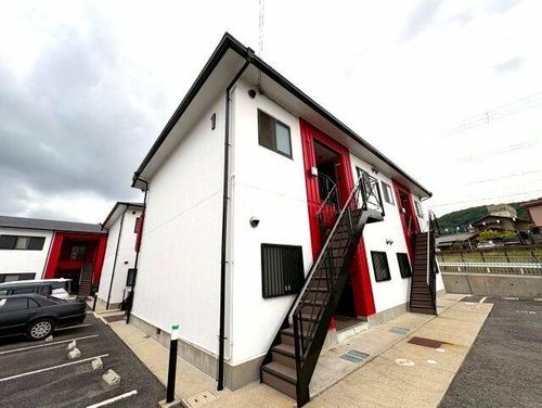 リバーサイド小車1号棟の外観