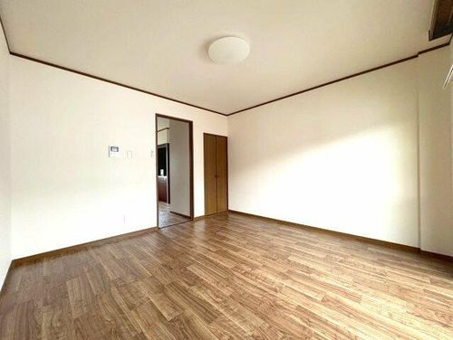 リバーサイド小車1号棟の内装