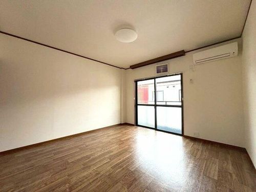 リバーサイド小車1号棟の内装