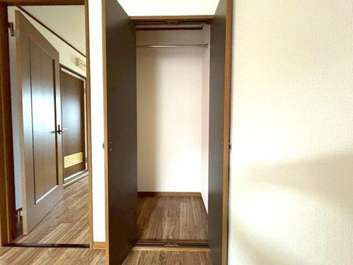 リバーサイド小車1号棟の内装