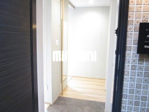 HIGH LINE PARK(ハイラインパーク)A棟の玄関