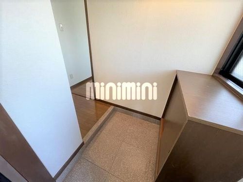 ルピナス橘の玄関