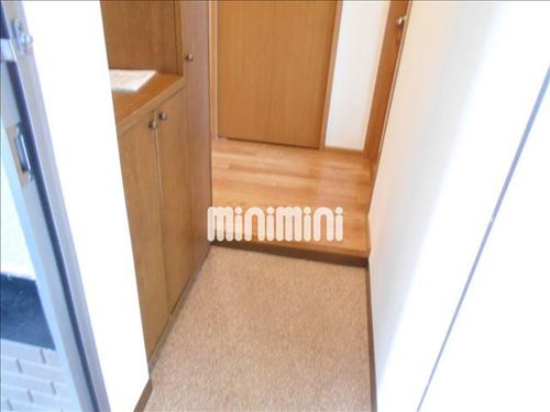 ヒルズかすみの玄関