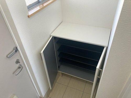 ラムール下三条の玄関