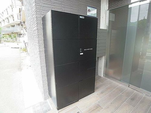 ラムール下三条の玄関