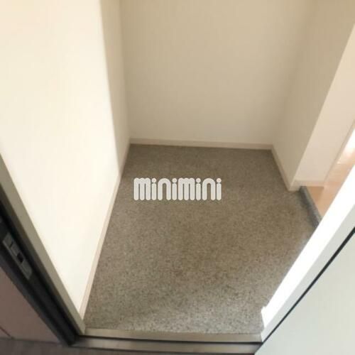 イーグルヘッド橦木の玄関