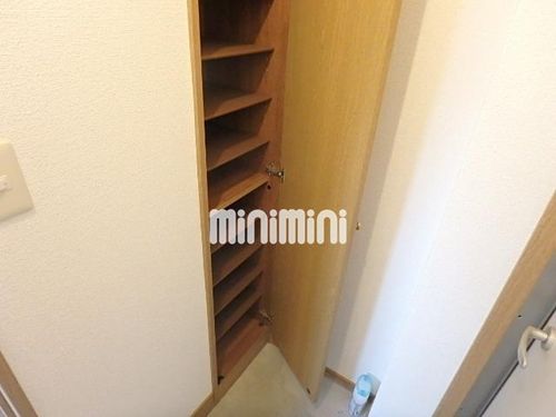 ユーハウス稲沢の玄関