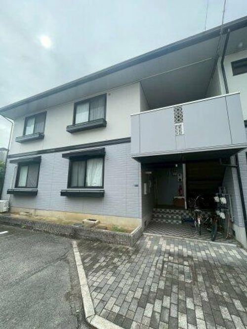 シャルマン横小路206の外観