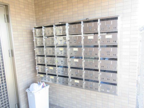 A・City今本町Ⅱの玄関