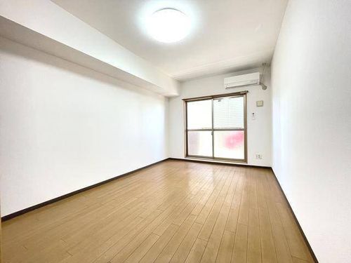 A・City今本町Ⅱの居間