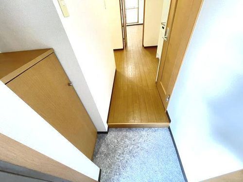 A・City今本町Ⅱの玄関