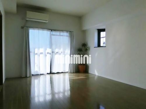 ベルヴィル Ⅲの居間