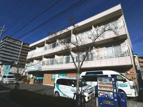 イーストヒルズの外観